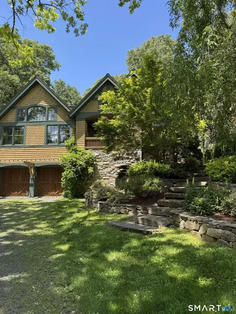 119 Warwick Rd, New Fairfield, CT 06812
