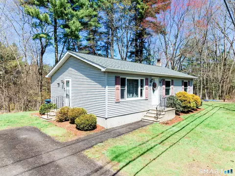 199 Mashentuck Rd, Killingly, CT 06239