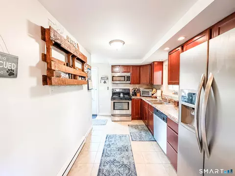 Kitchen - 199 Mashentuck Rd, Killingly, CT 06239 photo 1 of 2