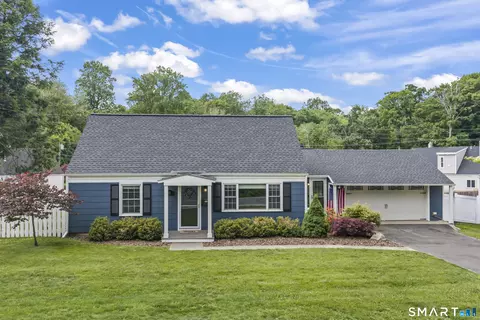 31 Bethpage Dr, Bethel, CT 06801