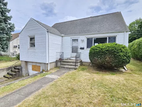 221 Truman St, Bridgeport, CT 06606