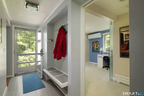 Entry Way - 170 Dibble Hill Rd, Cornwall, CT 06796 photo 3 of 4
