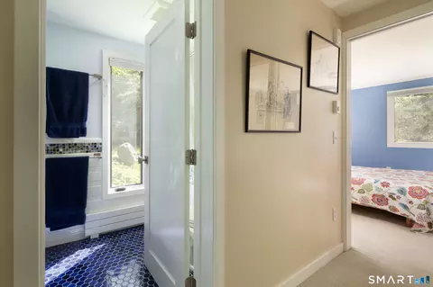 Entry Way - 170 Dibble Hill Rd, Cornwall, CT 06796 photo 2 of 4