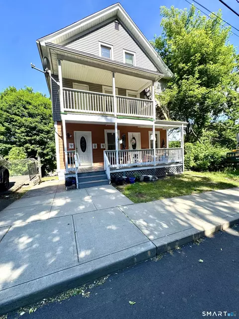 86 Maple St, Meriden, CT 06451