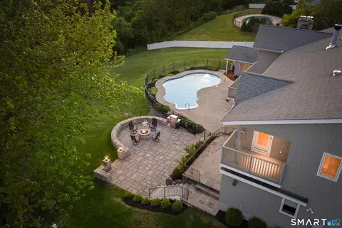 132- Mf Merrimac Dr, Trumbull, CT 06611