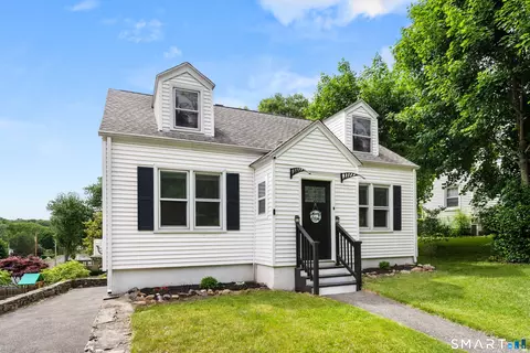 243 White Plains Rd, Trumbull, CT 06611