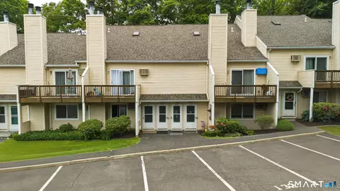8 Rose Ln #26-11, Danbury, CT 06811