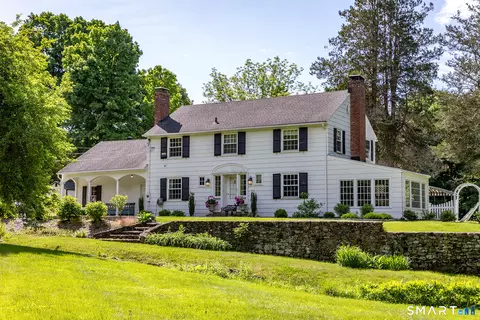 82 Nova Scotia Hill Rd, Watertown, CT 06795