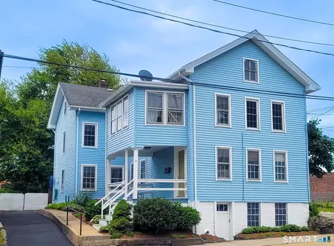 96 Blinman St, New London, CT 06320