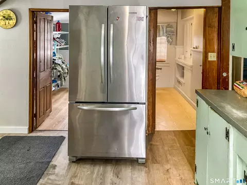 Entry Way - 13 Bates Rd, Chaplin, CT 06235 photo 2 of 4