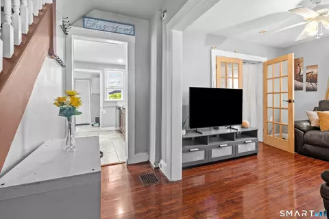Entry Way - 182 Deforest Ave, Bridgeport, CT 06607 photo 2 of 4
