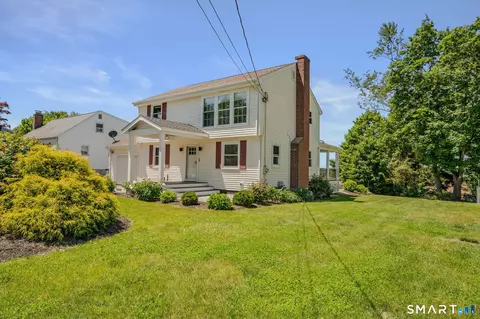 31 Pegasus Dr, Groton, CT 06340