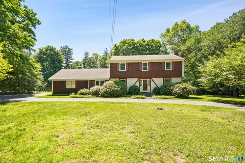 170 Skymeadow Dr, Stamford, CT 06903