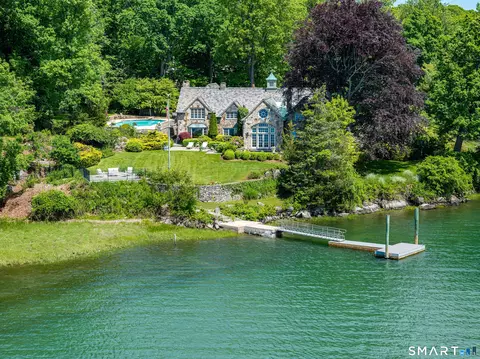 82 Arrowhead Way, Darien, CT 06820
