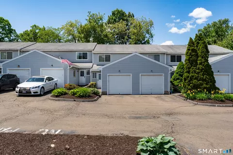 60 Coleman St #A4, East Haven, CT 06512