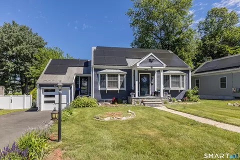 465 Evers St, Bridgeport, CT 06610