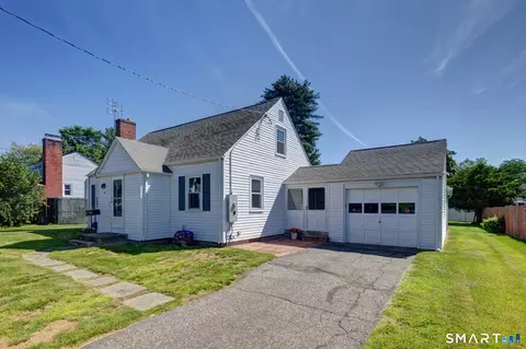 40 Oak St, East Hartford, CT 06118