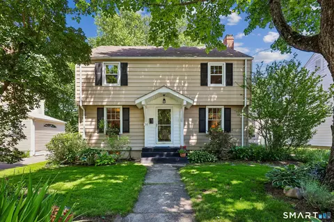 14 Dorset Rd, West Hartford, CT 06119