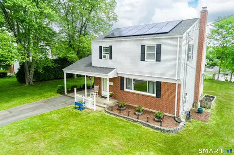 50 Putnam Ln, Enfield, CT 06082