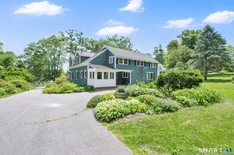 Exterior - 341 Main St, Hampton, CT 06247 photo 6 of 10