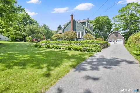 Exterior - 341 Main St, Hampton, CT 06247 photo 3 of 10