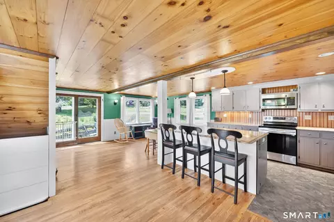 Kitchen - 341 Main St, Hampton, CT 06247 photo 1 of 3
