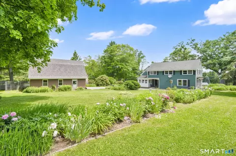 Exterior - 341 Main St, Hampton, CT 06247 photo 7 of 10