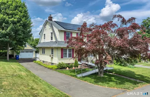50 Vine St, Stratford, CT 06614