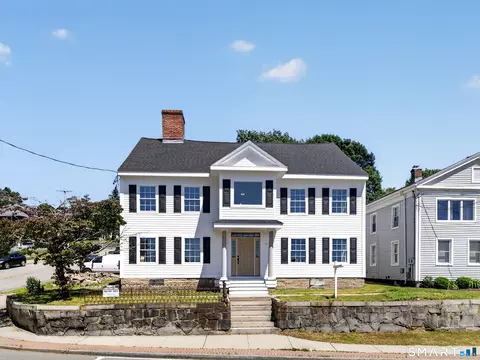 108 Thames St, Groton, CT 06340
