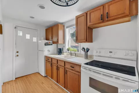 Kitchen - 99 Warner St, Hamden, CT 06514 photo 4 of 6