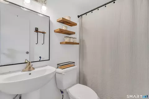 Bath - 99 Warner St, Hamden, CT 06514 photo 1 of 1