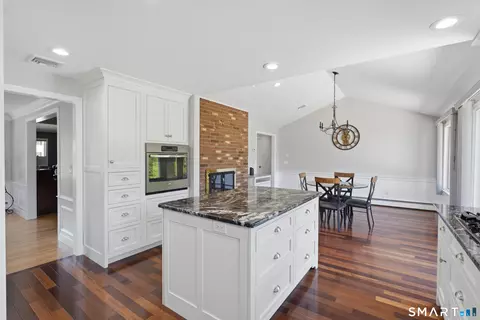 Kitchen - 21 Marshalls Mdws, Wethersfield, CT 06109 photo 1 of 6