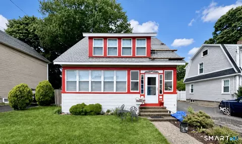 34 Cleveland Ave, Milford, CT 06460