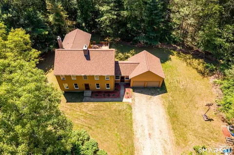 244 Paine Rd, Pomfret, CT 06259