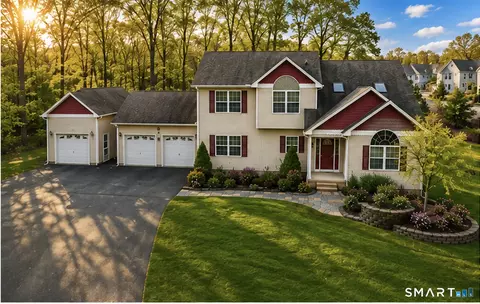 18 Honey Ln, Southington, CT 06489