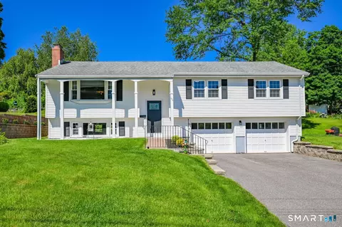 Exterior - 129 Midwell Rd, Wethersfield, CT 06109 photo 2 of 4
