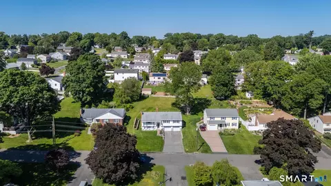 View/Area - 129 Midwell Rd, Wethersfield, CT 06109 photo 3 of 3