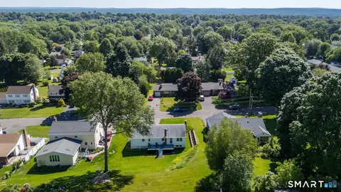 View/Area - 129 Midwell Rd, Wethersfield, CT 06109 photo 2 of 3