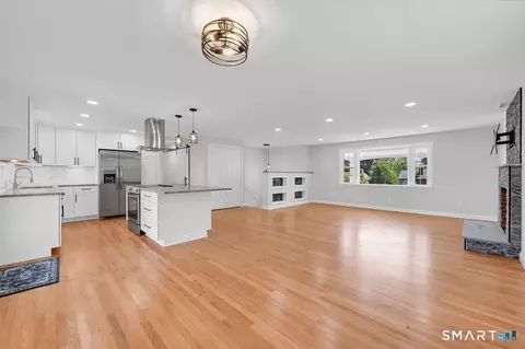 Living - 129 Midwell Rd, Wethersfield, CT 06109 photo 2 of 6