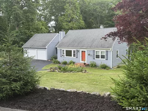 61 Bob Hill Rd, Ridgefield, CT 06877