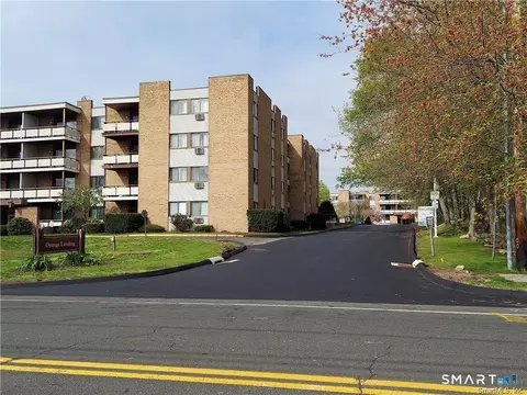 155 Bull Hill Ln #201, West Haven, CT 06516