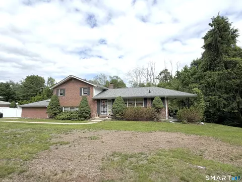 401 Round Hill Rd, Salem, CT 06420