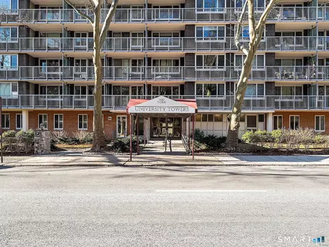100 York St #3F, New Haven, CT 06510