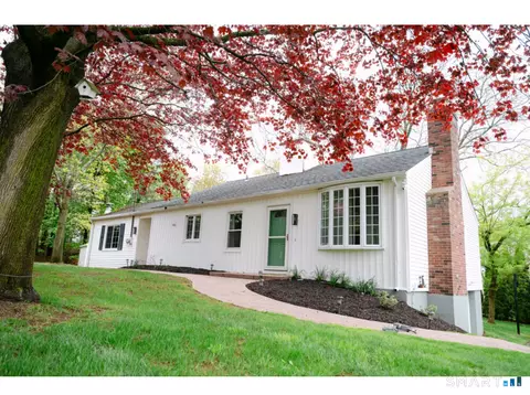 69 Bassett Rd, North Haven, CT 06473