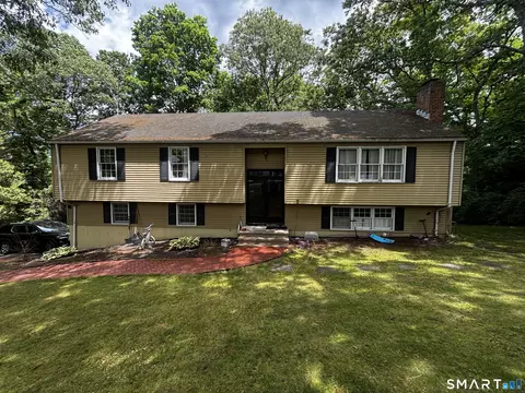 46 School Hill Ln, Westbrook, CT 06498