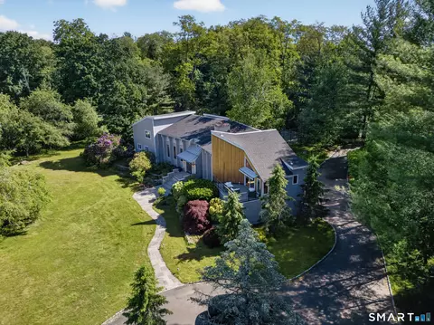 2177 Cross Hwy, Fairfield, CT 06824