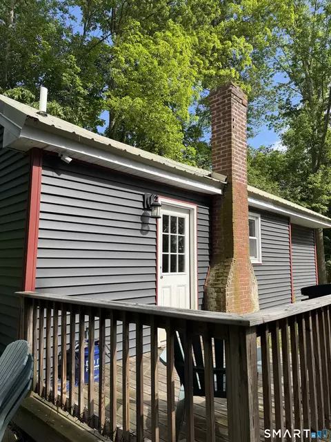 16 Shumway Ave, Killingly, CT 06239