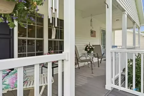 Exterior - 11 Cliff Rd, Ledyard, CT 06339 photo 1 of 2