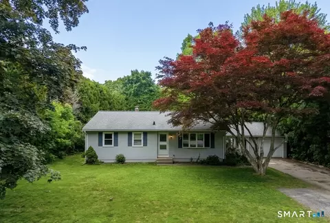 37 Laperle Ave, Plainfield, CT 06374