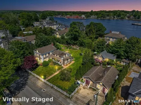 26 Pearl St, Groton, CT 06340